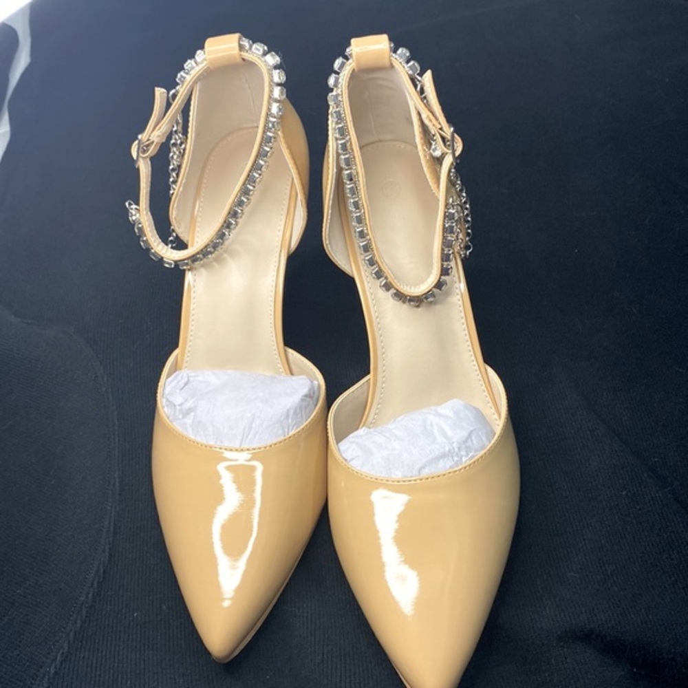 3 1/2 inch nude heels, sz 9 1/2, rhinestone ankle strap with charm, pointed toe